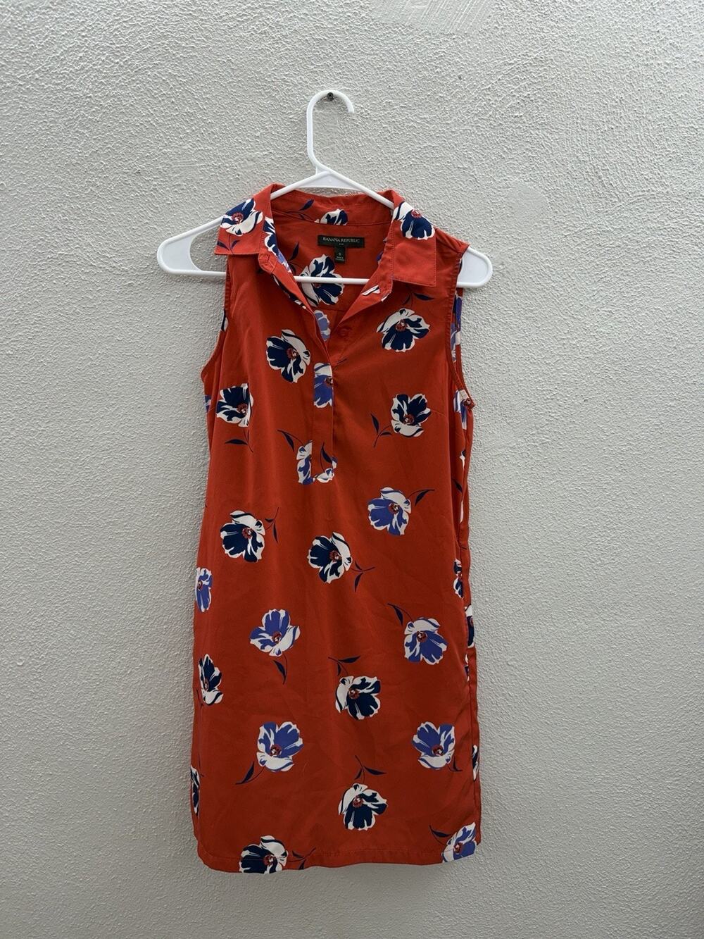 Banana Republic Womens Dress Size 0 Red Collared Tank 1/4 Button Up